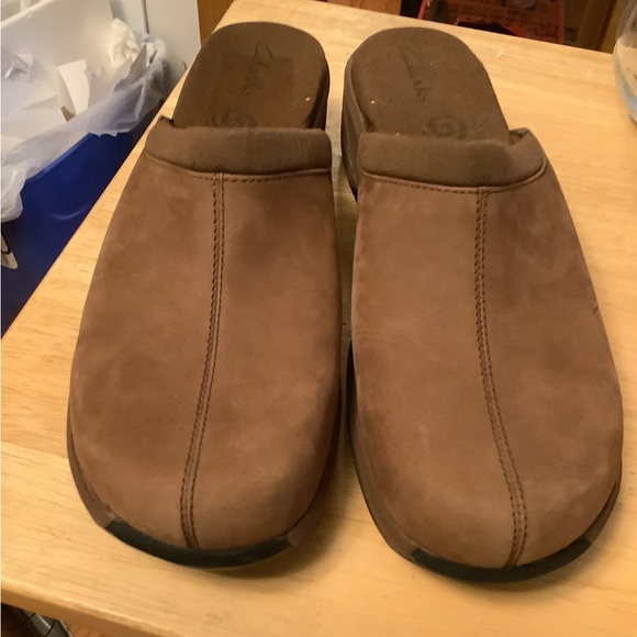 Clarks shoes - Picture 2 of 4